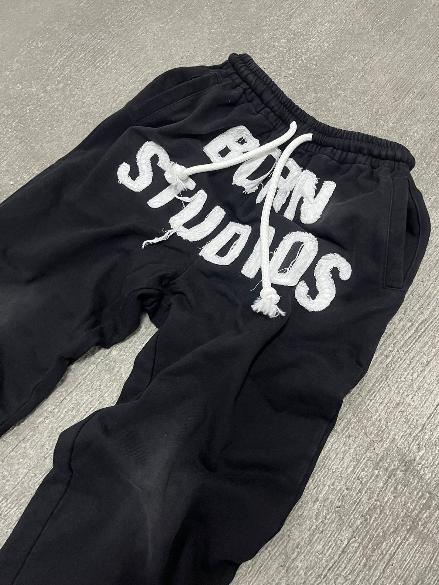 BORNSTUDIOS SWEATPANTS