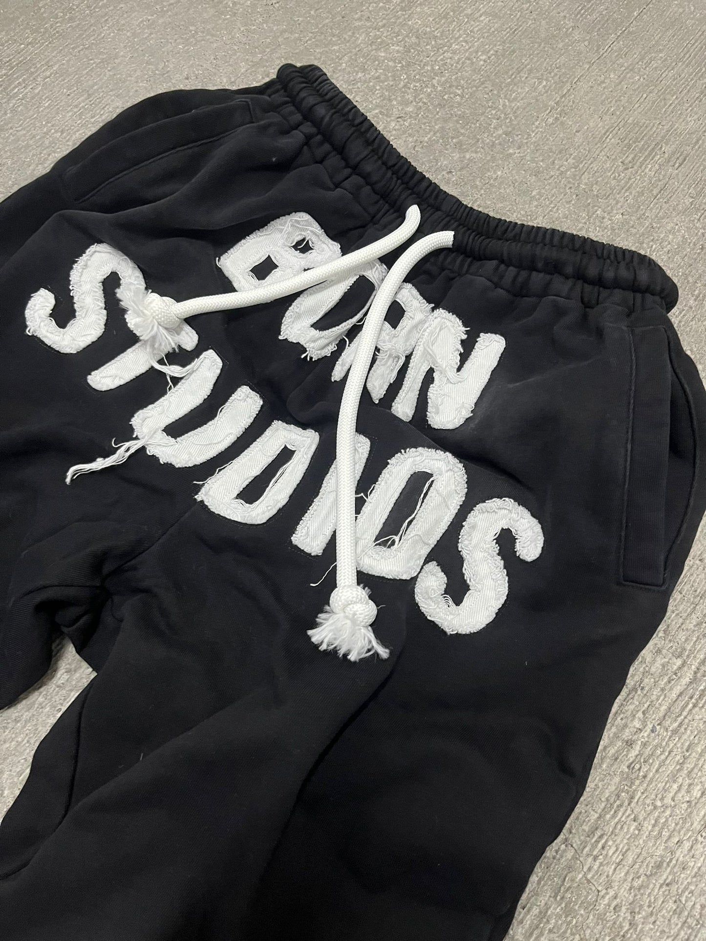 BORNSTUDIOS SWEATPANTS